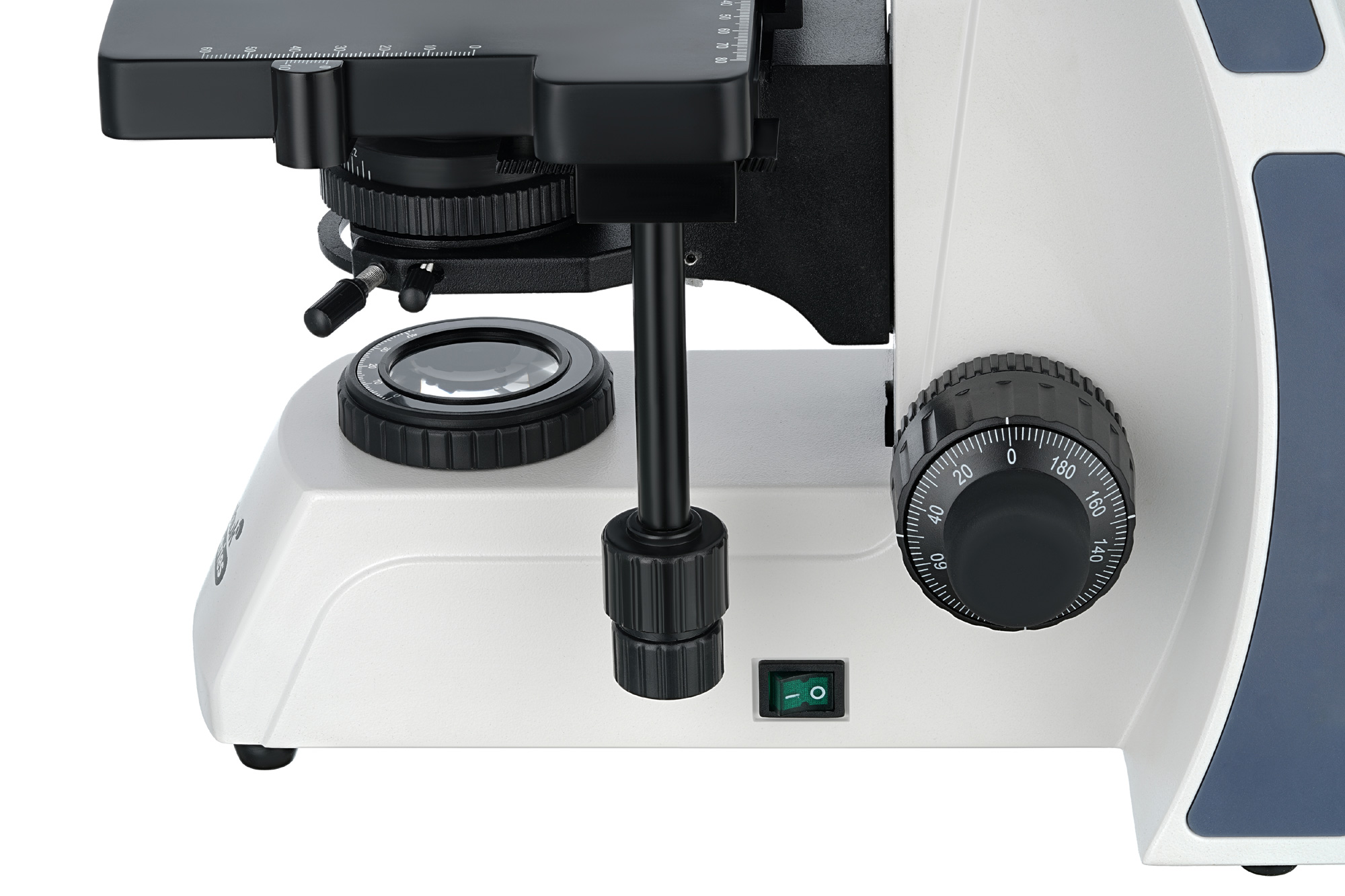 МикроскопLevenhukMED40T,тринокулярный9